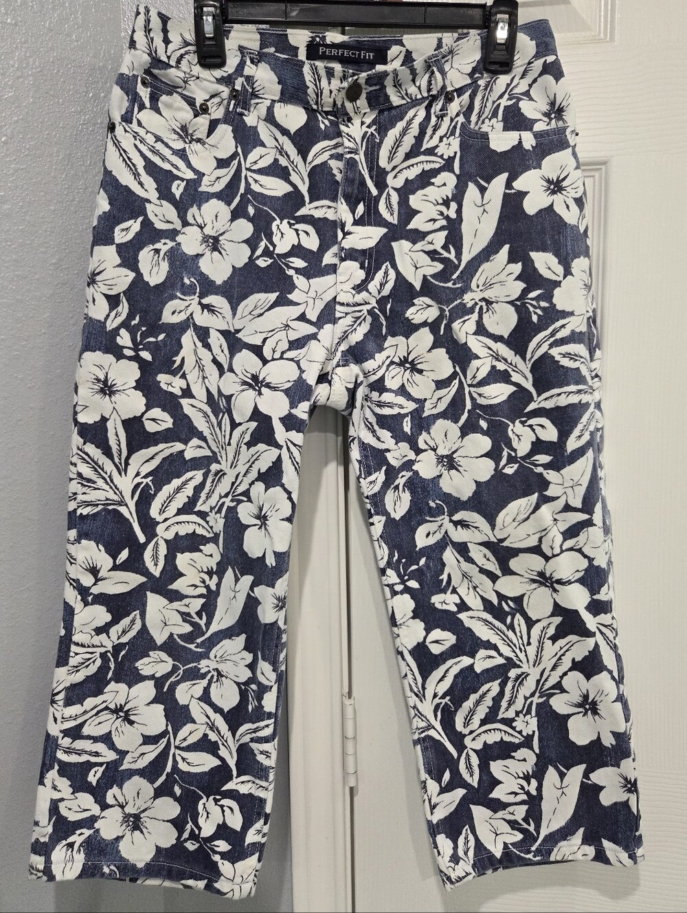 Size 10 Floral Capris
